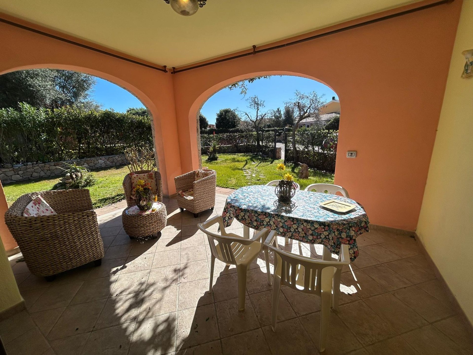 Villa a san teodoro in Vacanza con giardino 22