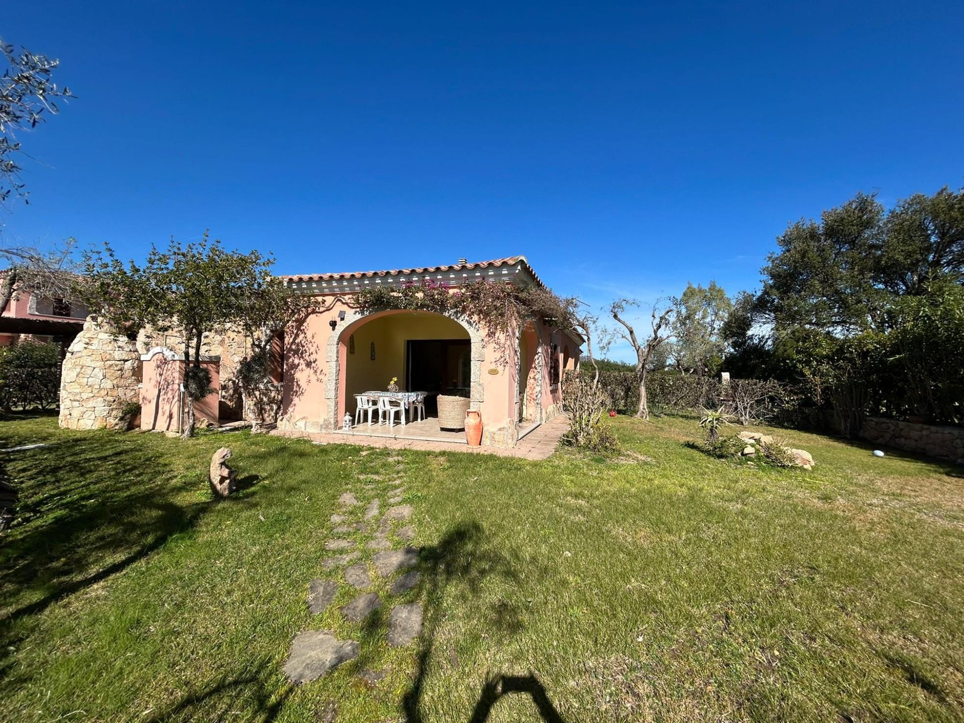 Villa a san teodoro in Vacanza con giardino 29