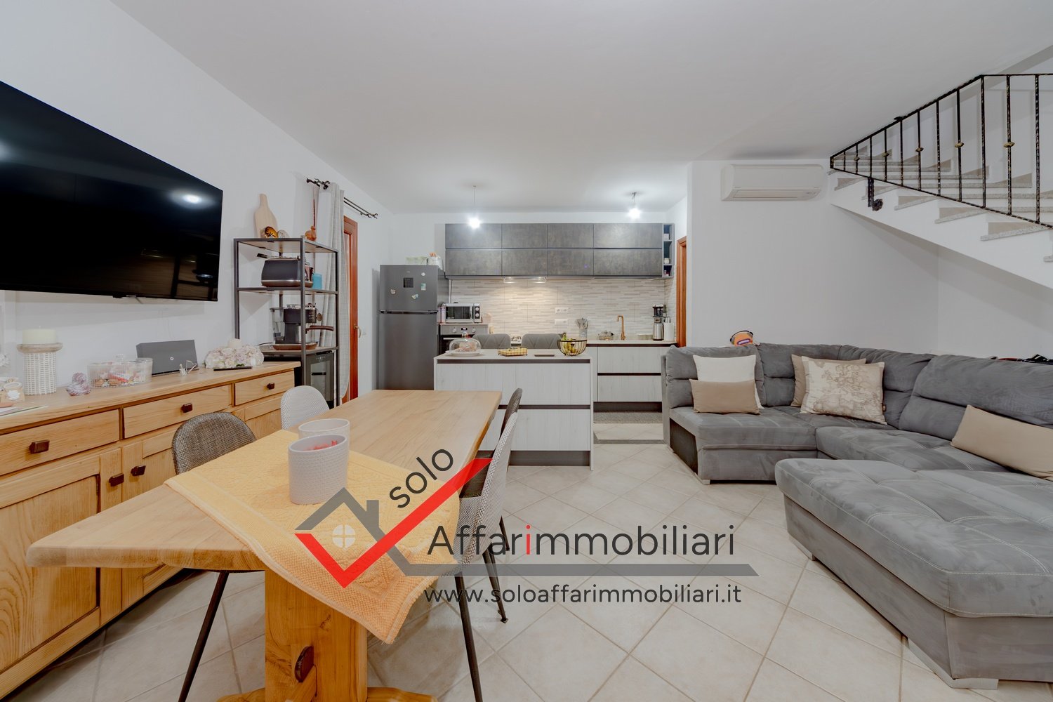 Villa a Loiri in Vendita con giardino 3