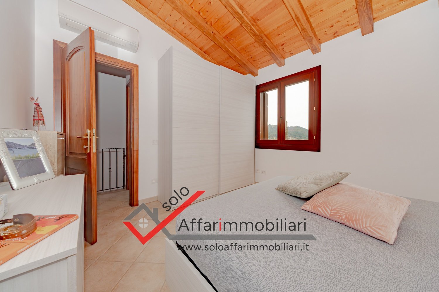 Villa a Loiri in Vendita con giardino 12