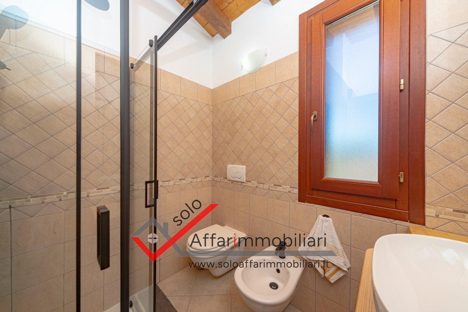 Villa a Loiri in Vendita con giardino 21