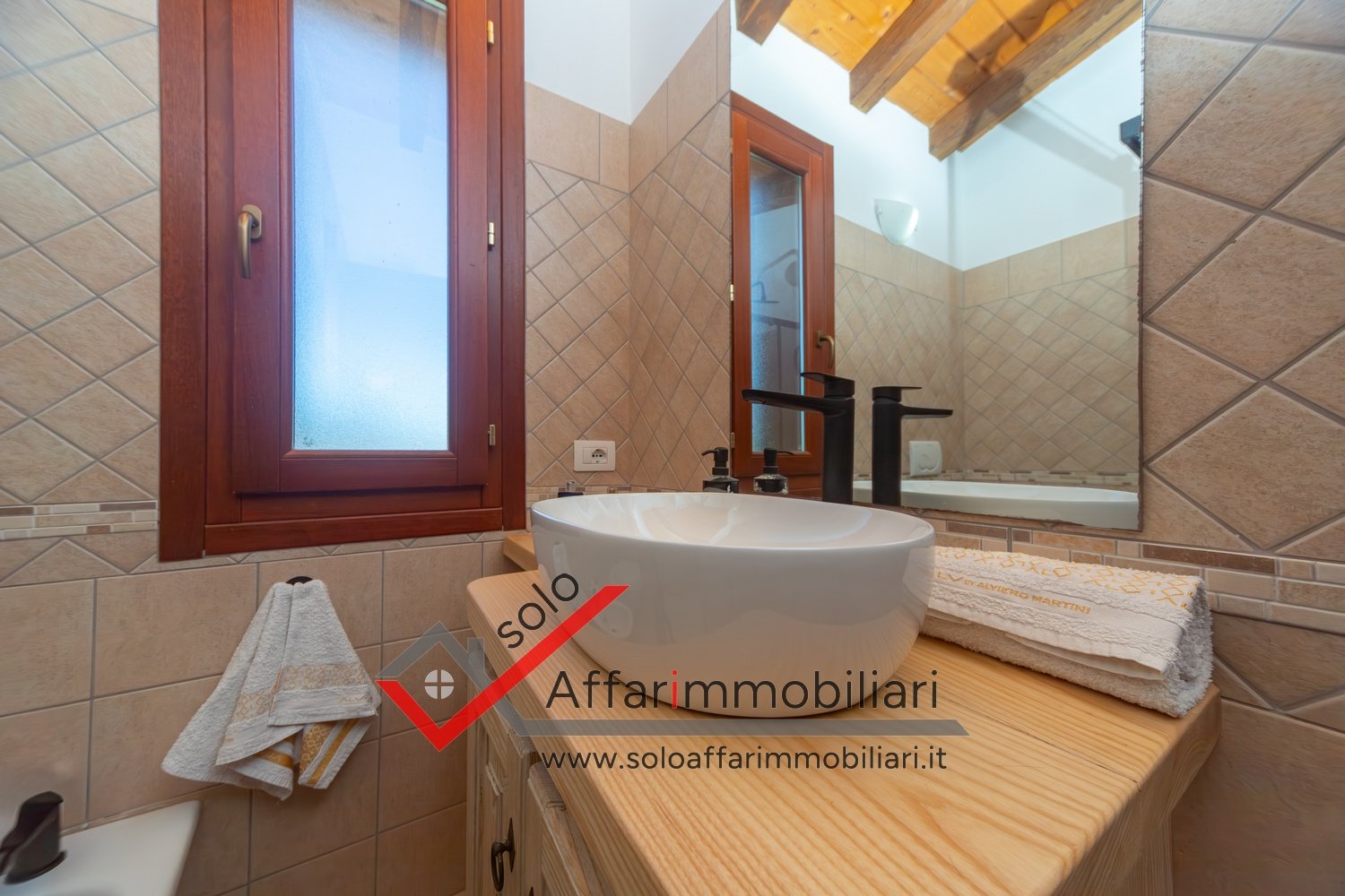 Villa a Loiri in Vendita con giardino 23