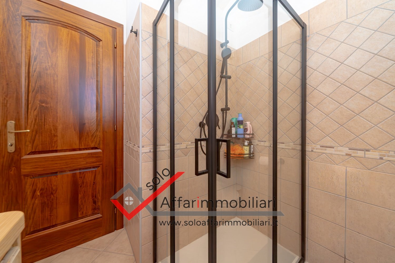Villa a Loiri in Vendita con giardino 24