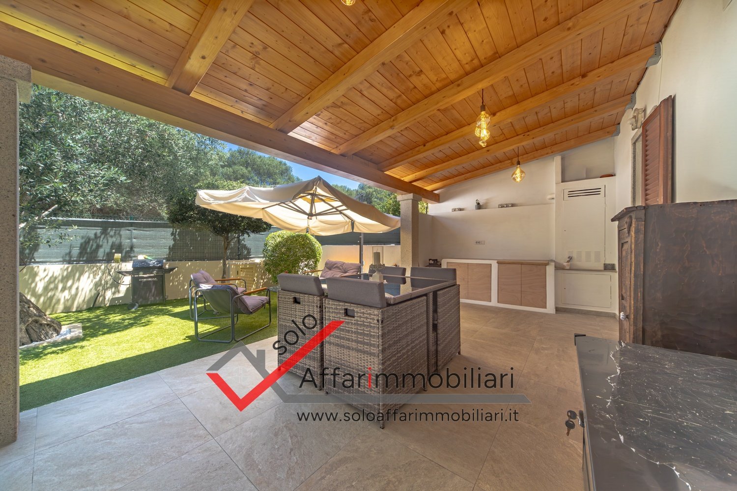 Villa a Loiri in Vendita con giardino 26
