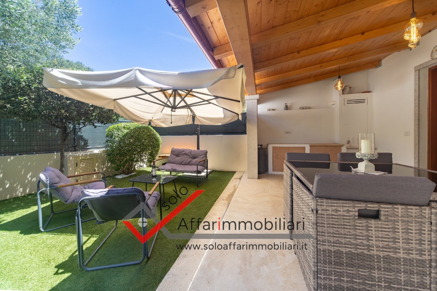 Villa a Loiri in Vendita con giardino 27