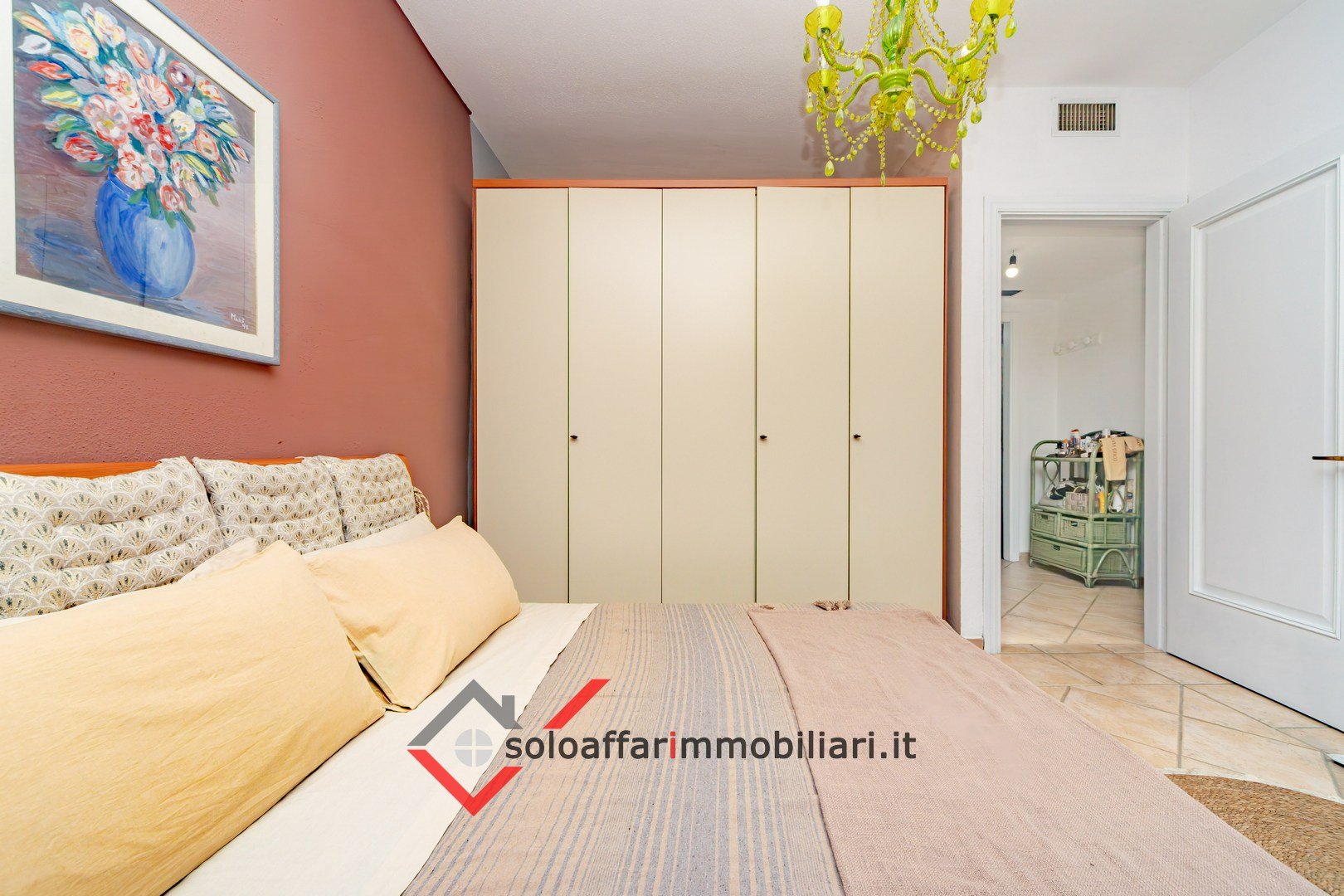 Piano terra con ingresso indipendente e spazio esterno 11