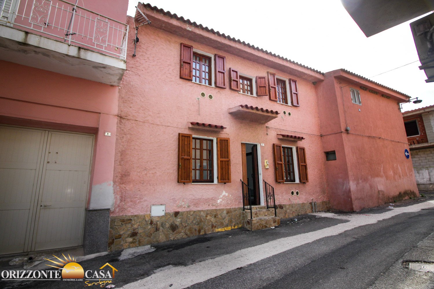 Casa a Torpè in Vendita con terrazzo 2