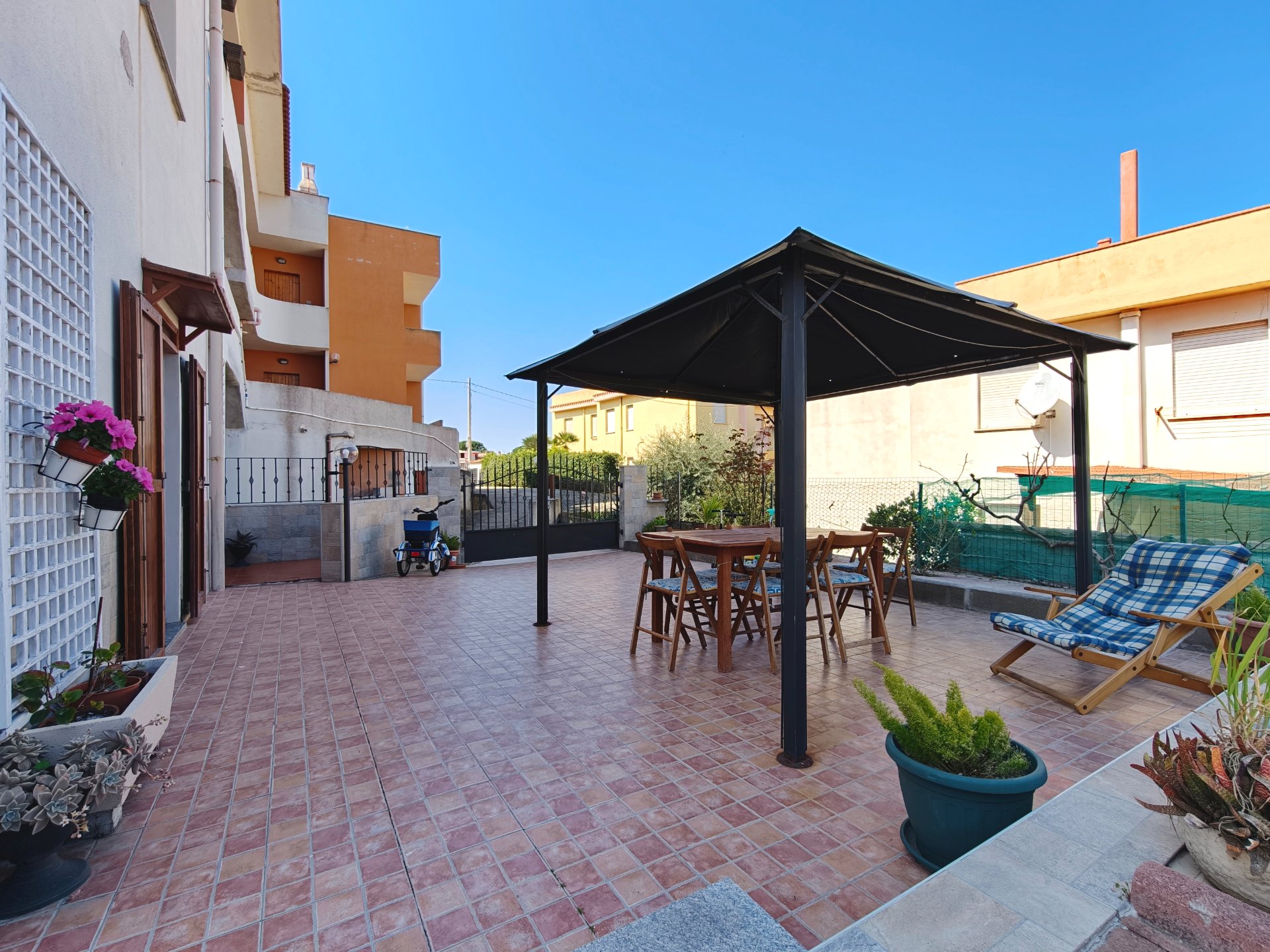 Castelsardo Appartamento in Vendita con giardino