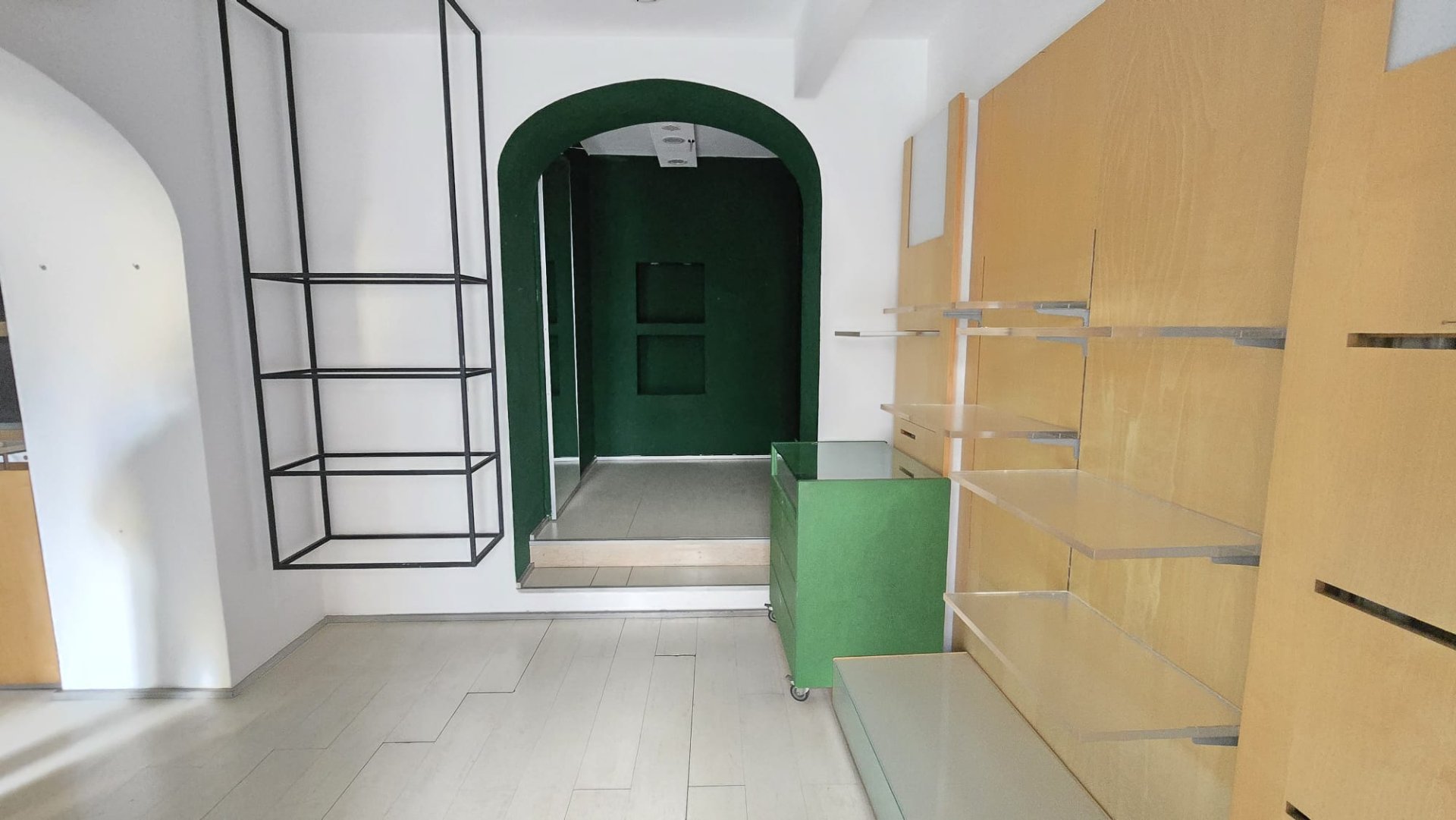 Locale in affitto in Corso Giuseppe Garibaldi, 144 4