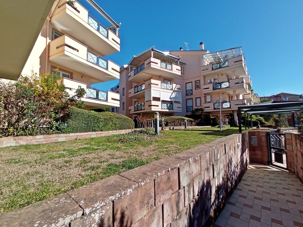 Via Casula, Trivano green con ampi spazi esterni 3