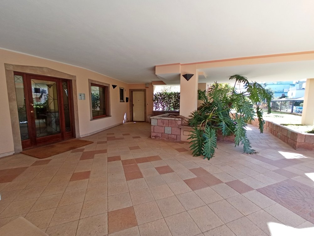 Via Casula, Trivano green con ampi spazi esterni 4