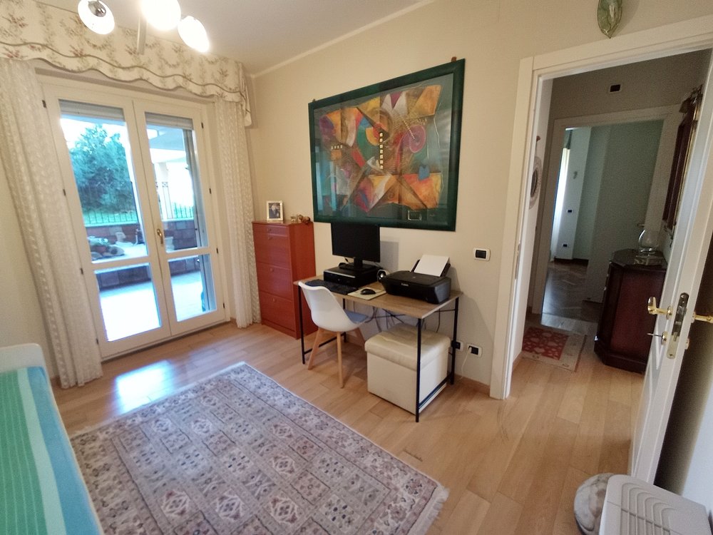 Via Casula, Trivano green con ampi spazi esterni 18