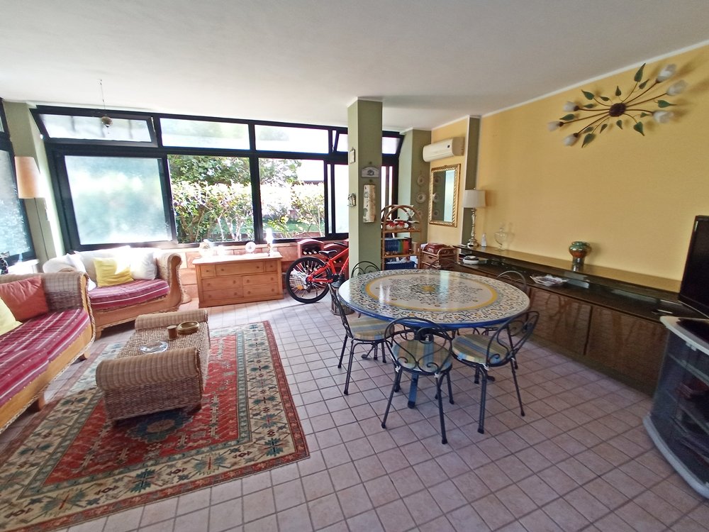 Via Casula, Trivano green con ampi spazi esterni 22