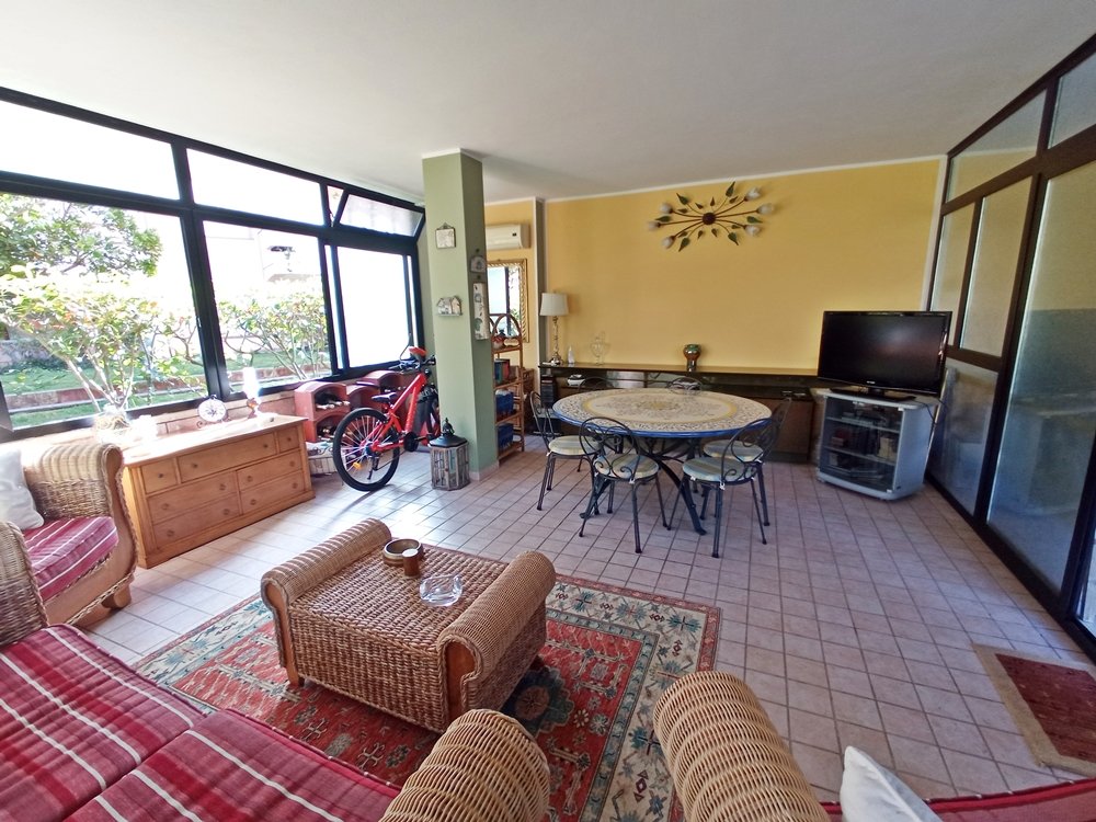 Via Casula, Trivano green con ampi spazi esterni 23