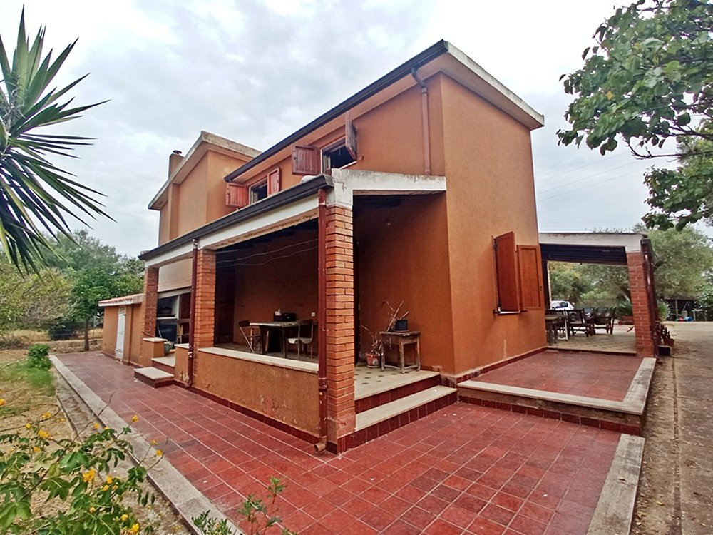 Villa a Sassari in Vendita con giardino 3