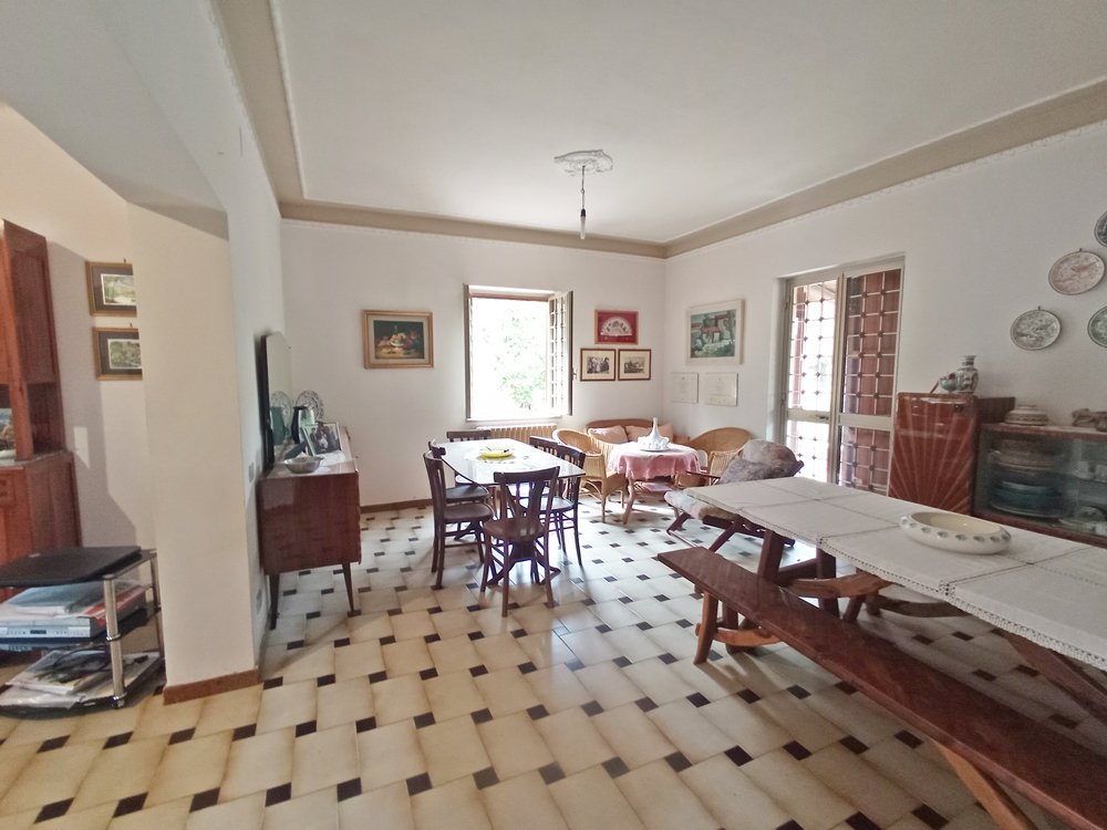 Villa a Sassari in Vendita con giardino 8
