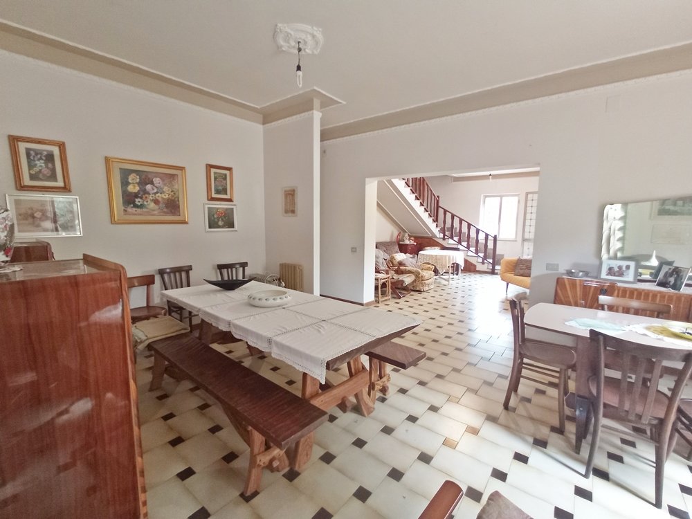 Villa a Sassari in Vendita con giardino 9