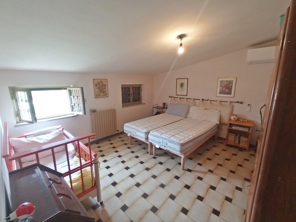 Villa a Sassari in Vendita con giardino 24