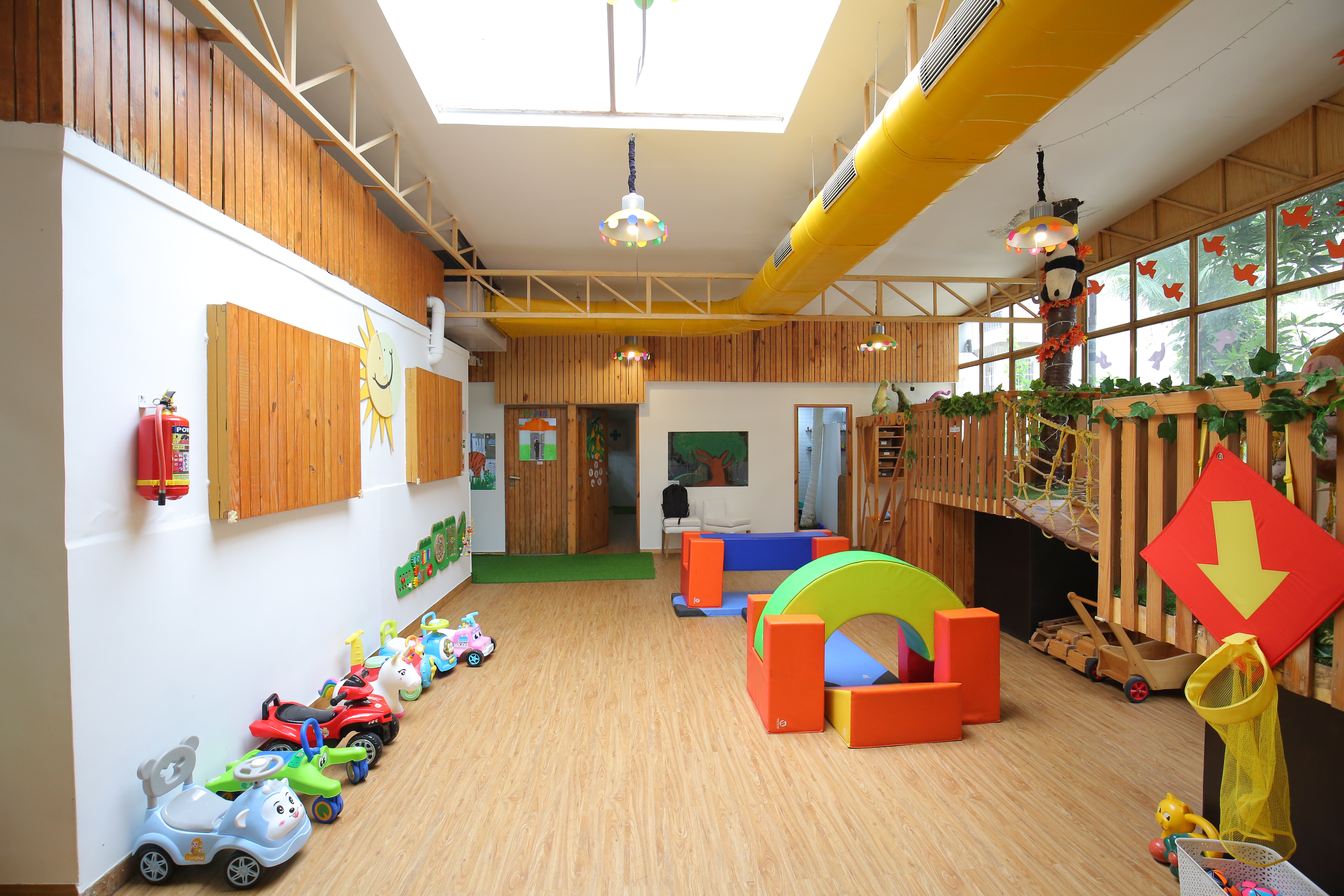 Safari Kid Global Preschool & Daycare - Juhu
