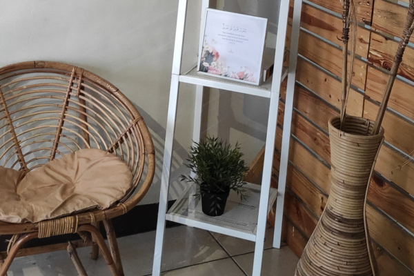 Ruang tunggu salon 2