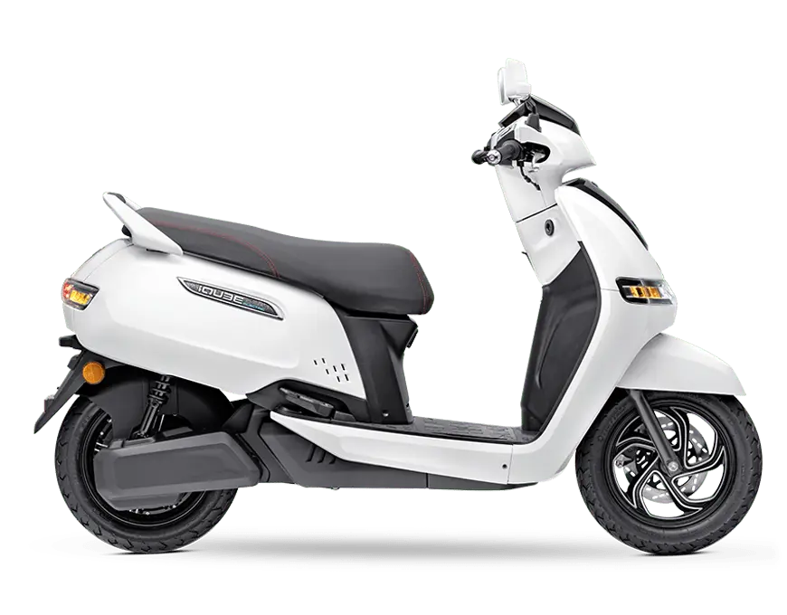 iQube 2.2 kWh - pearl-white iQube 2.2 kWh - pearl-white