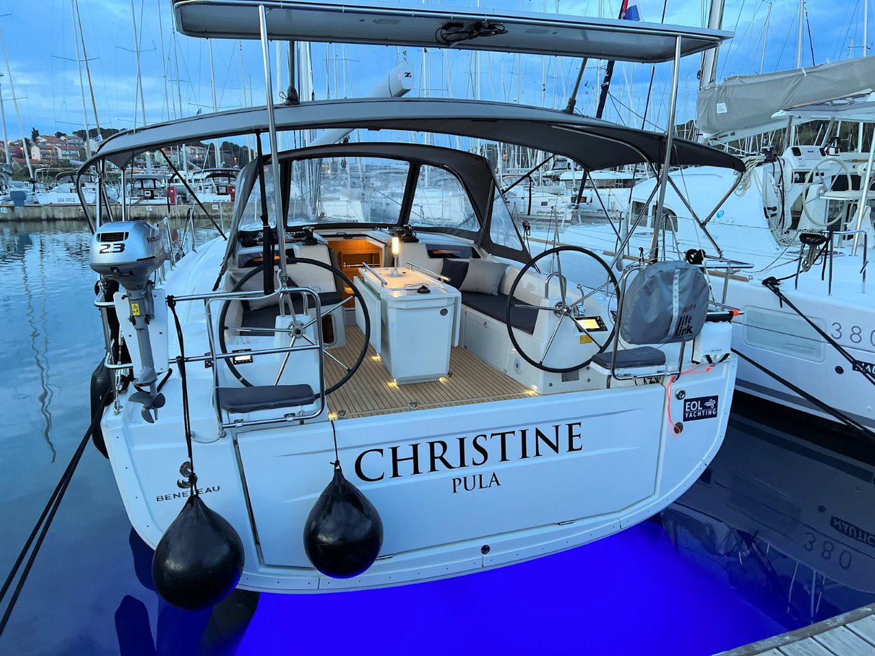 Christine 1