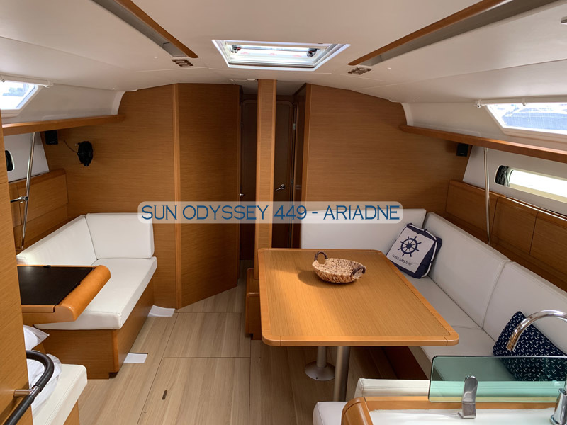 Ariadne 3