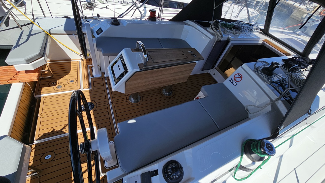 Windchaser 5