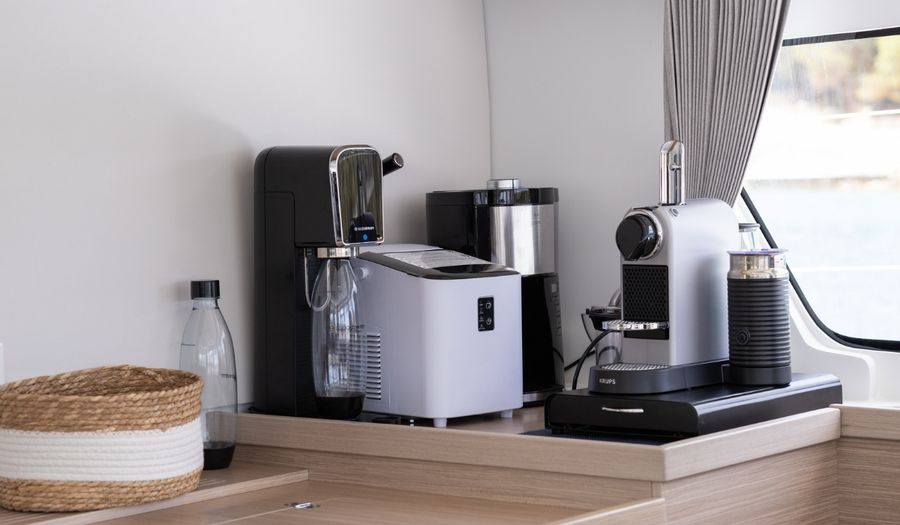 Lady Aurora 2