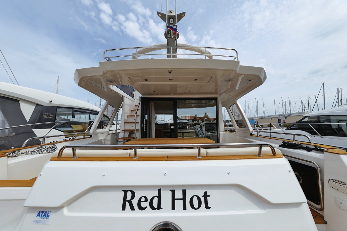 Red Hot 4