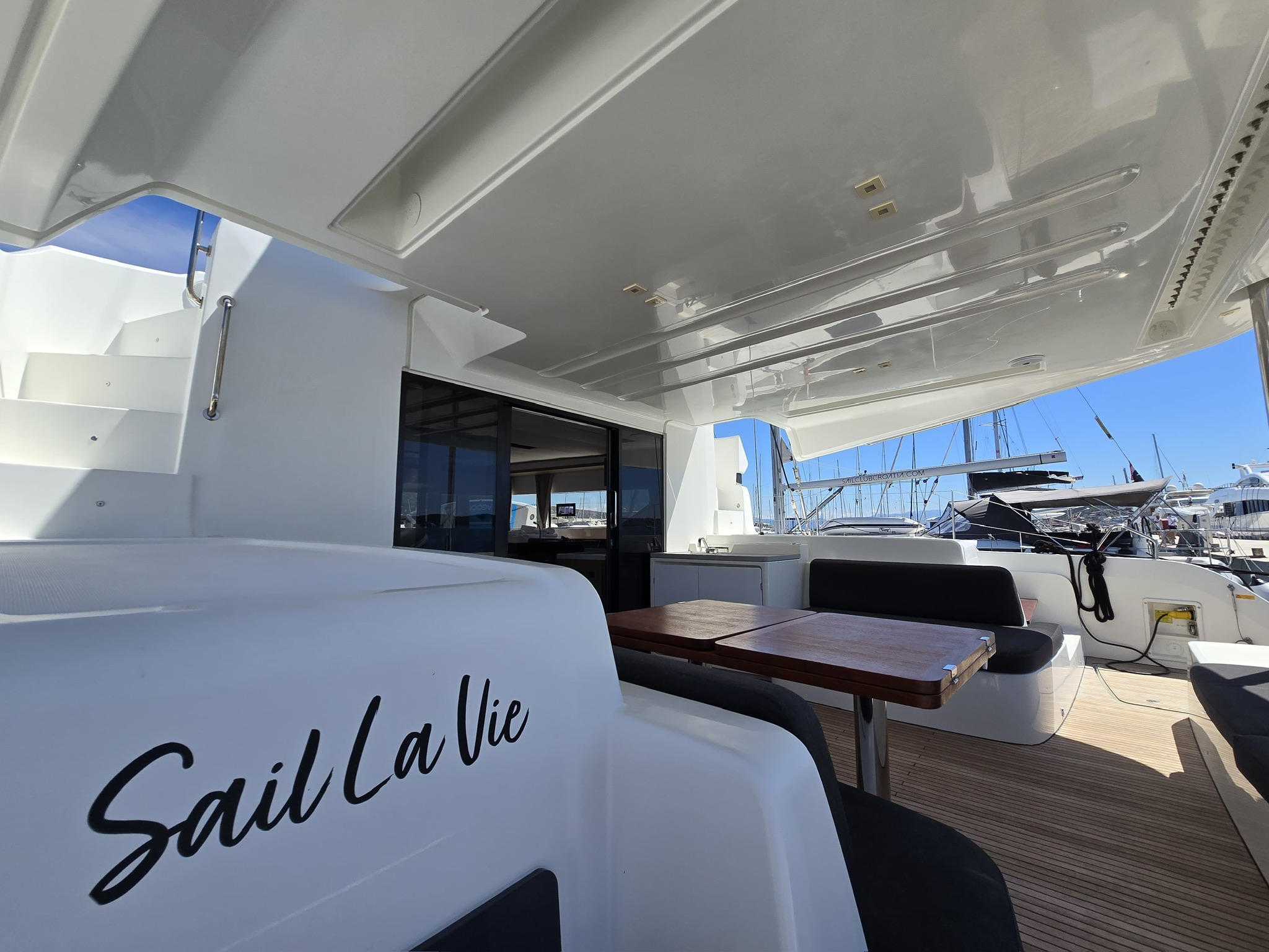 Sail La Vie 3