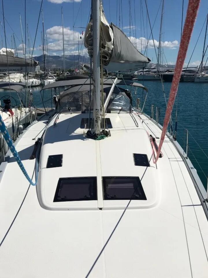 Solid White 4