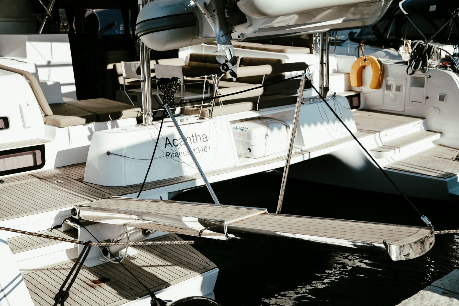 Acantha 5