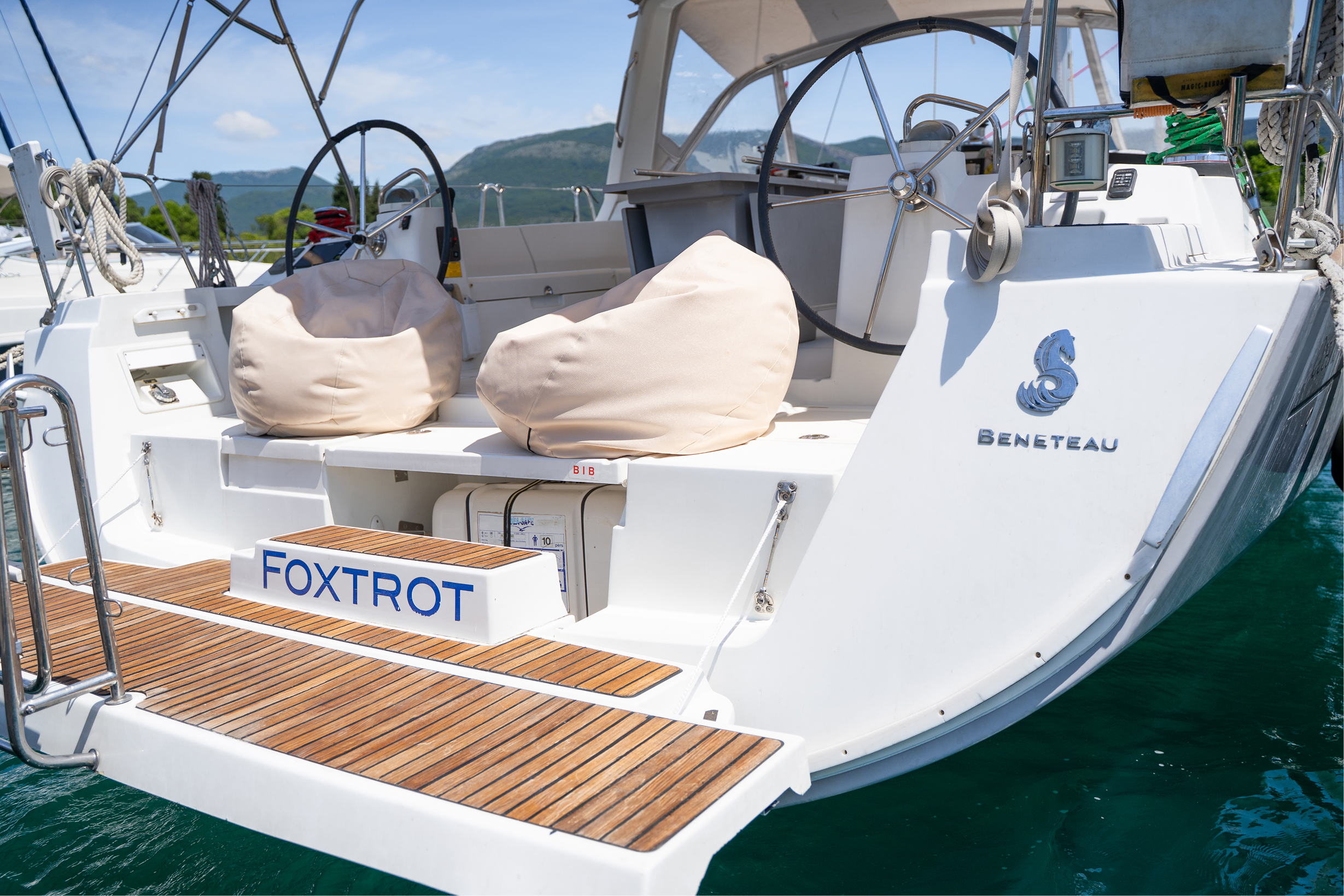 Foxtrot 4