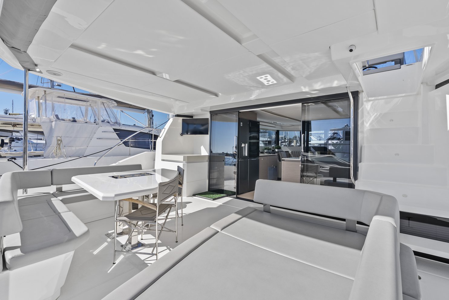 Nauti Cat 1