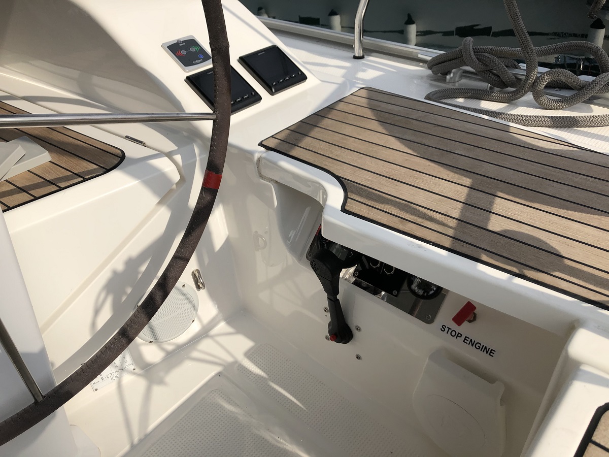 Thalassa 4