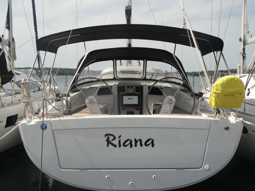 Riana 5