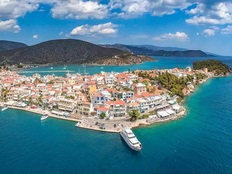 Saronic Islands Cruise — Spetses – The Grand Lady of the Saronic Gulf