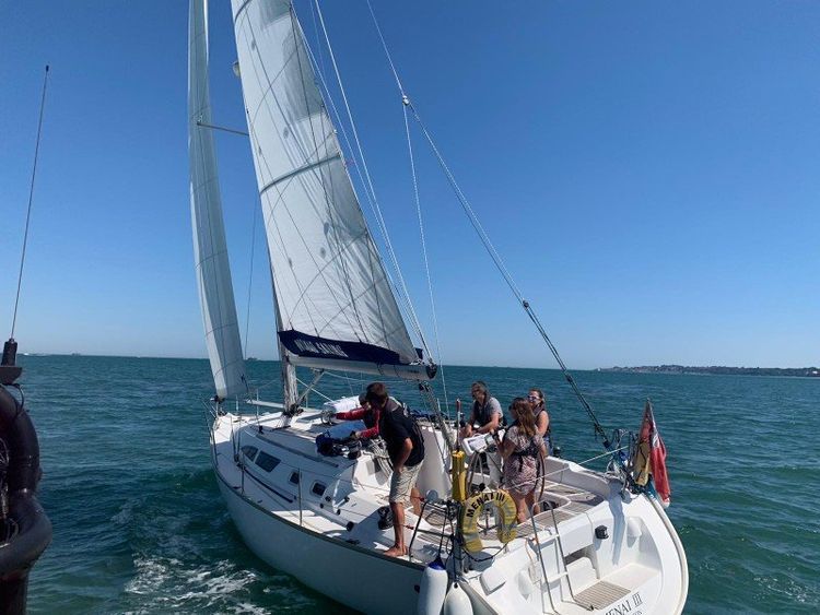 Nomad Sailing 4