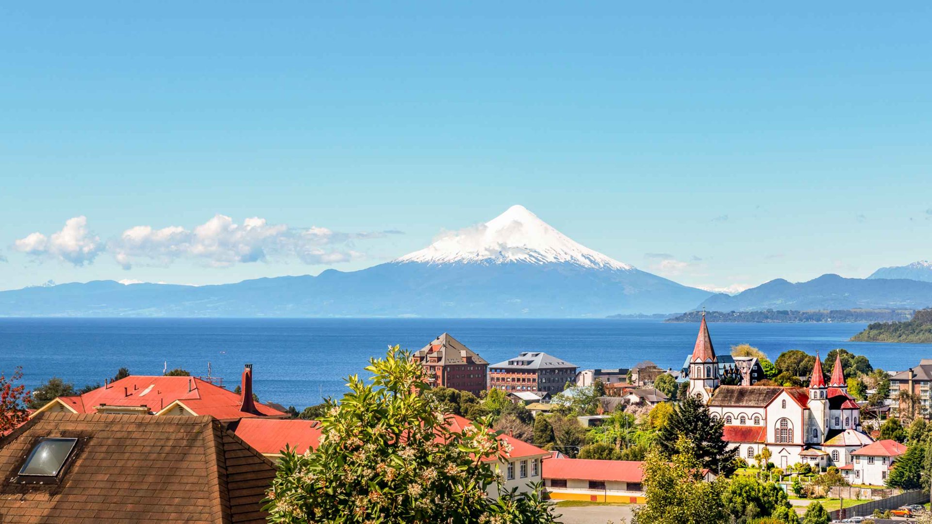 Sailing at Puerto Montt on Southern Ocean 2200