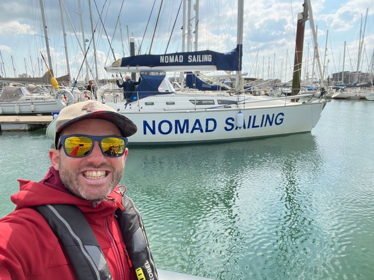Sailing Course from Tahiti to Moorea — Sailing Course in French Polynesia