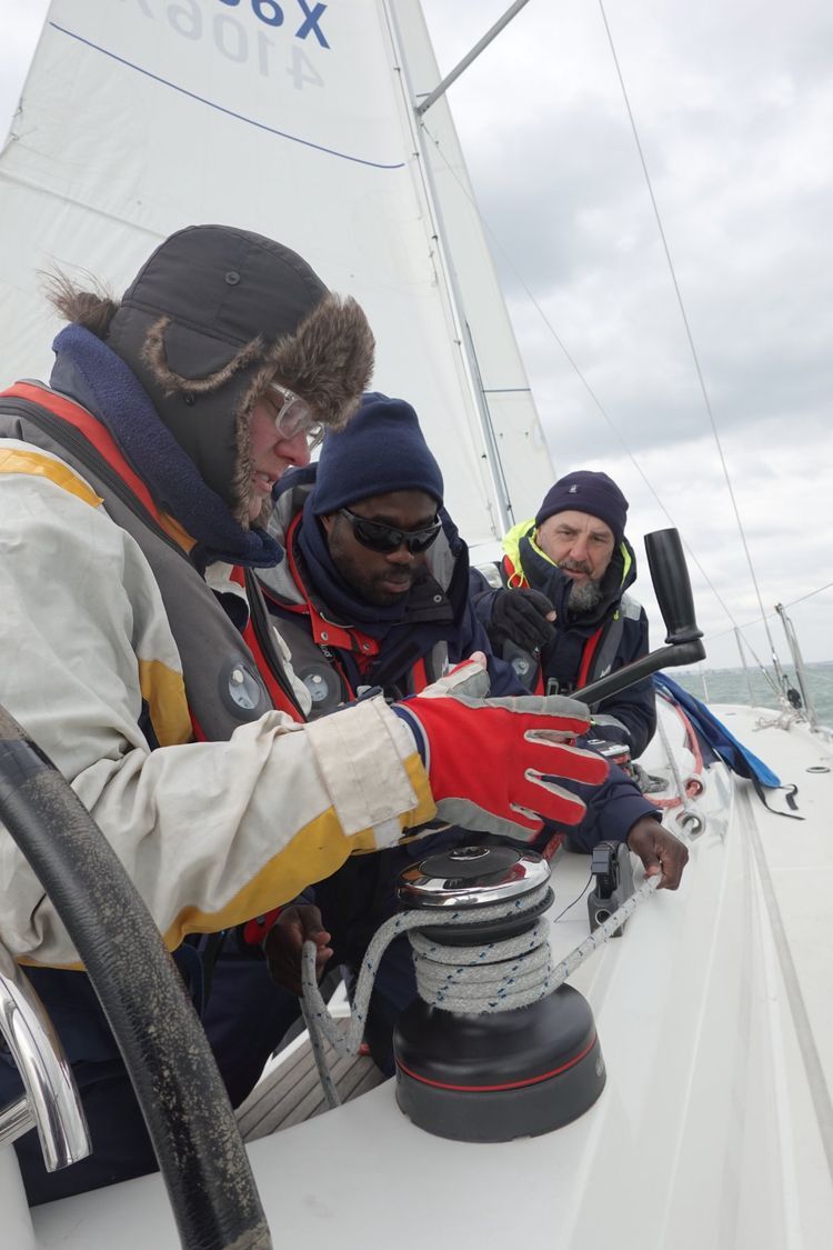 Sailing to Confidence - Photo 4