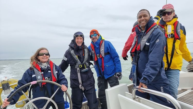 Sailing to Confidence