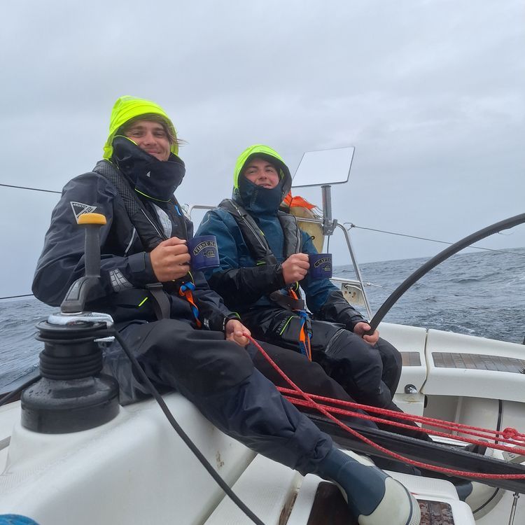 Transatlantic Eastbound Sail Antigua - UK - Photo 8