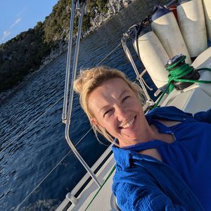Lizelle Fouracre
