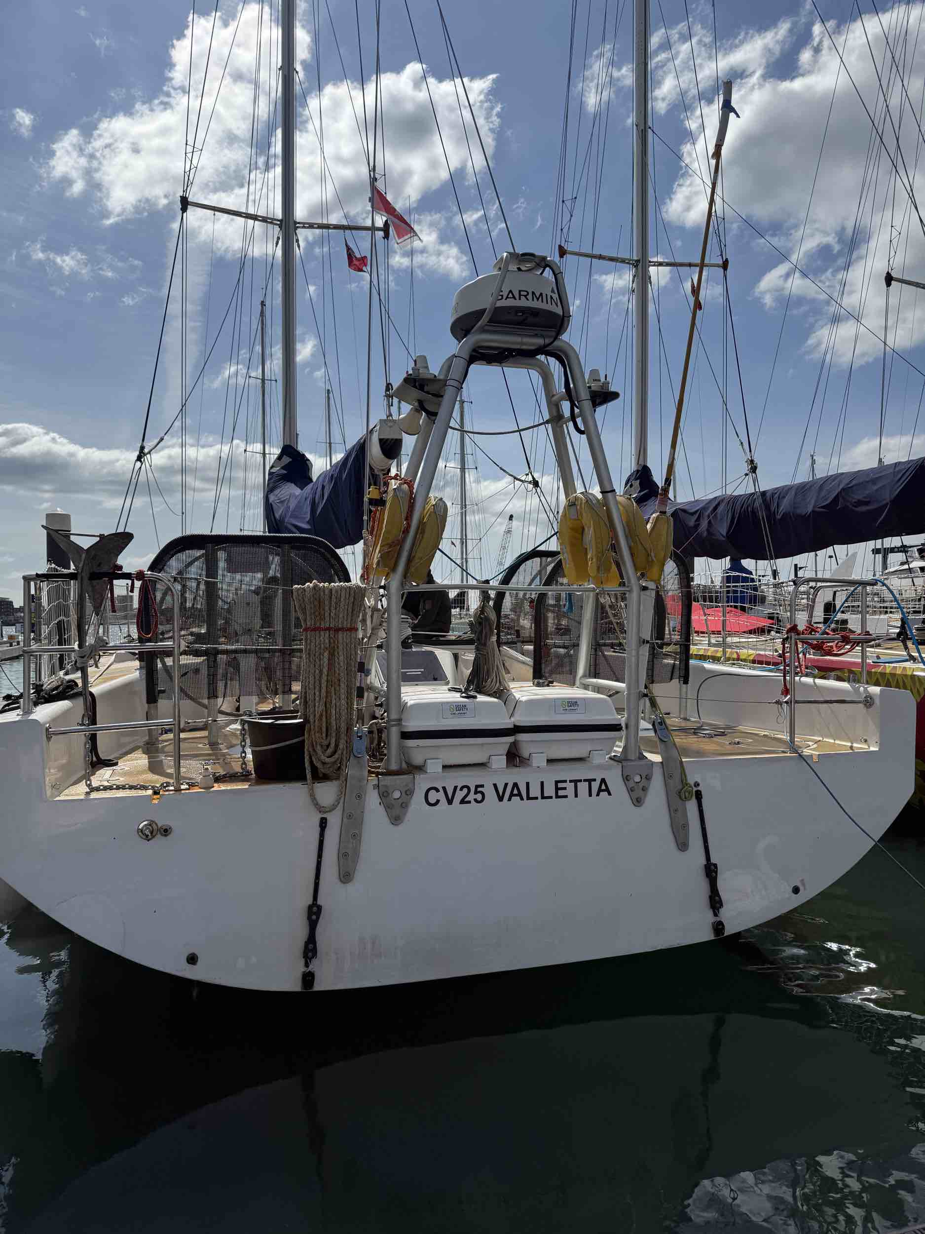 CV25 Clipper 70