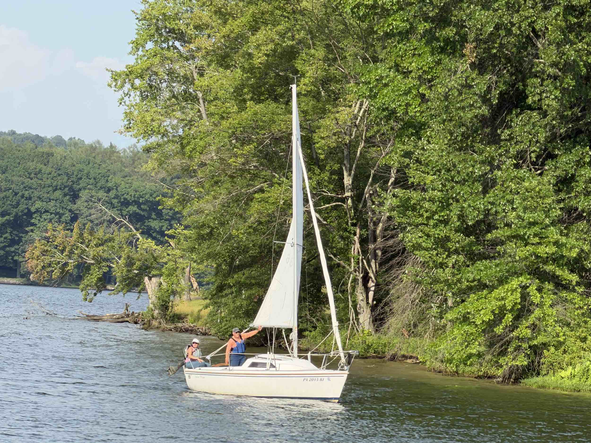 Catalina Capri 18