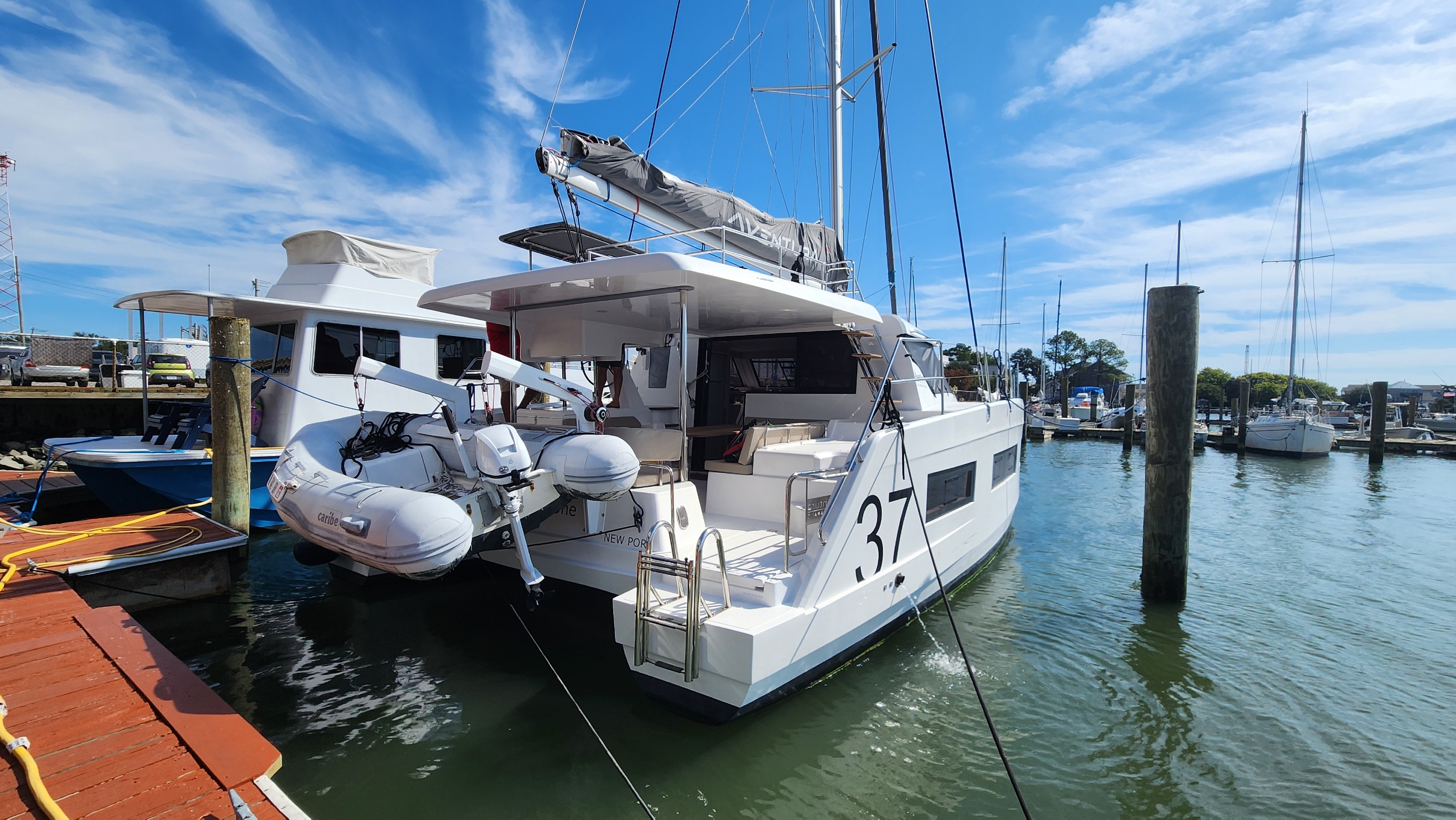 Aventura 37 one
