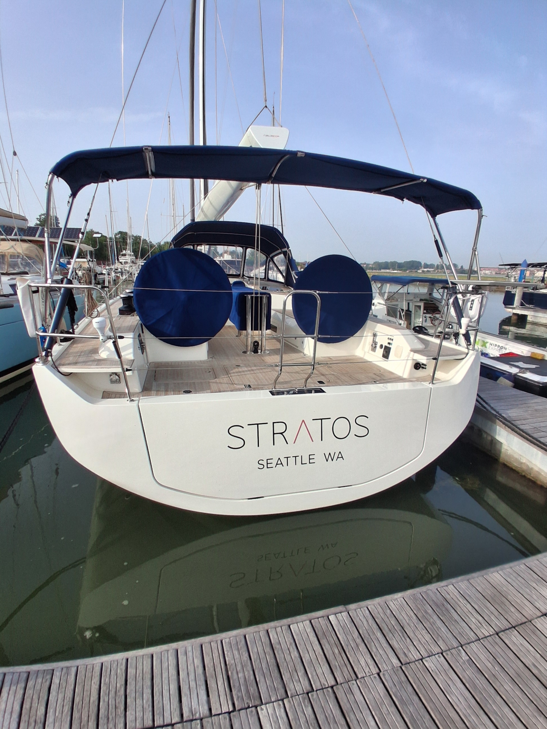Stratos