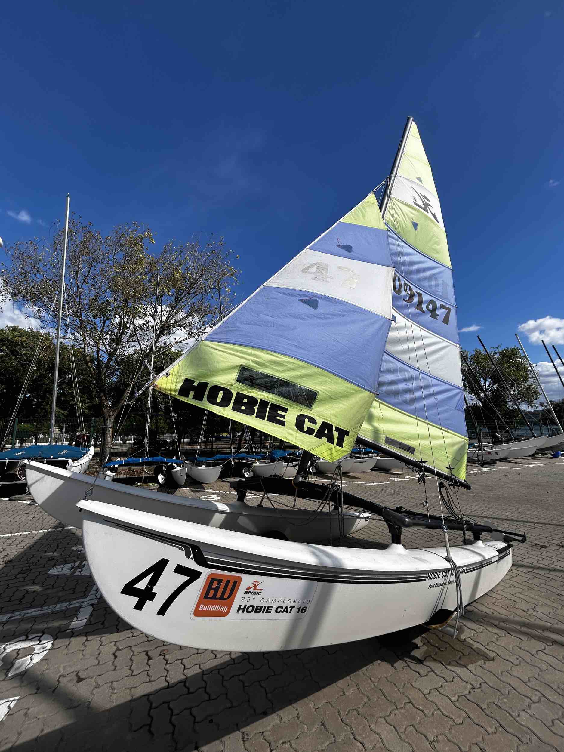 Hobie Cat 16